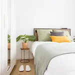 Boutique Stay, Private Wing By The Sea *