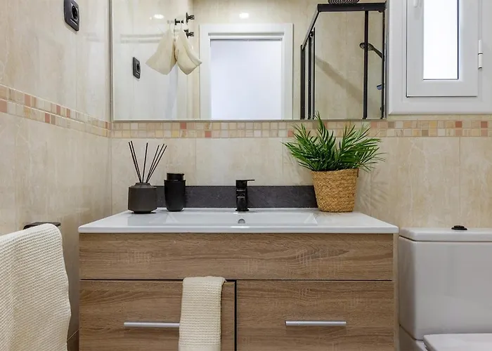 Boutique Stay, Private Wing By The Sea * 시체스