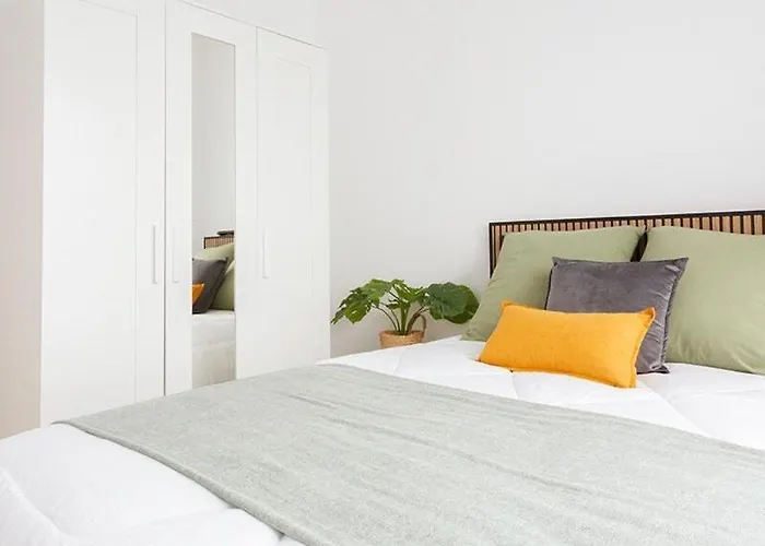 Boutique Stay, Private Wing By The Sea *