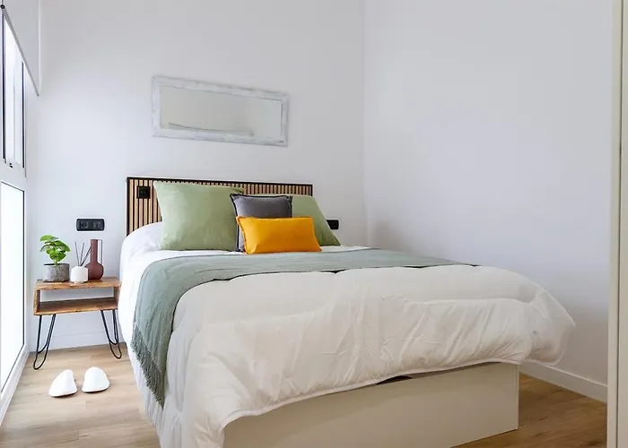 Boutique Stay, Private Wing By The Sea * 시체스