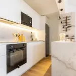 Boutique Stay, Private Wing By The Sea